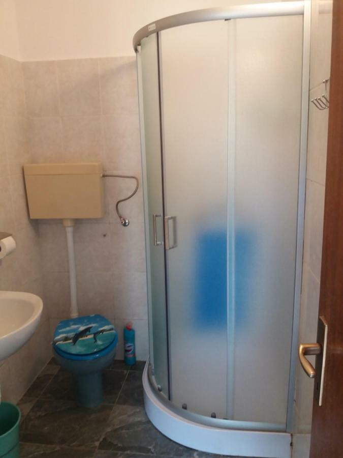 Apartmani Ana-Lora Lopar Exterior foto